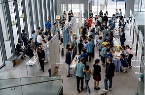 Introducing Eisai’s Initiatives to Children Who Will Forge the Future